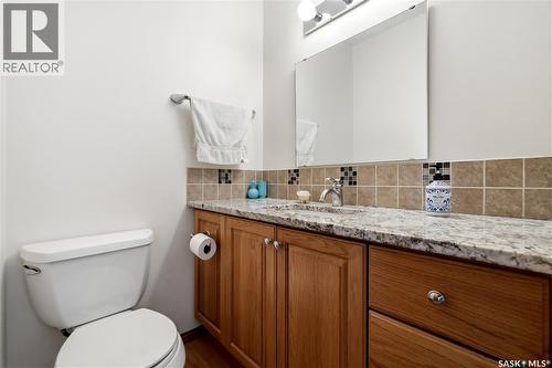 710 3Rd Avenue, Pilot Butte, SK 