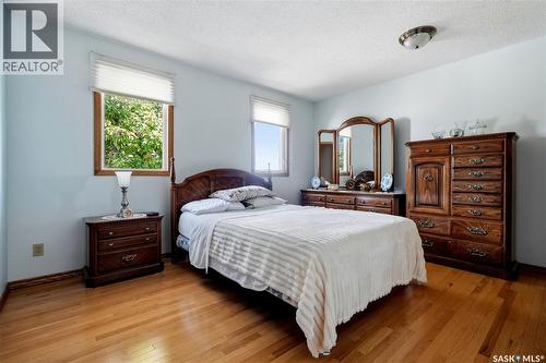 710 3Rd Avenue, Pilot Butte, SK 