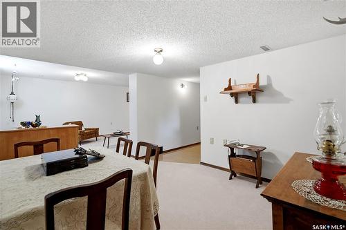 710 3Rd Avenue, Pilot Butte, SK 