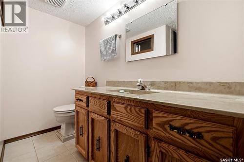 710 3Rd Avenue, Pilot Butte, SK 