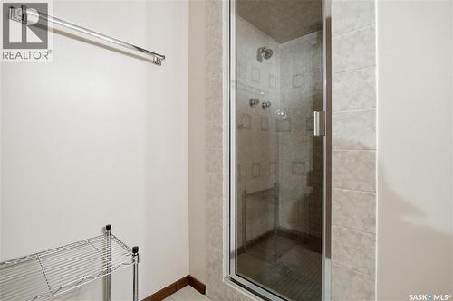710 3Rd Avenue, Pilot Butte, SK 