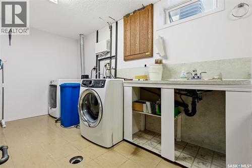 710 3Rd Avenue, Pilot Butte, SK 