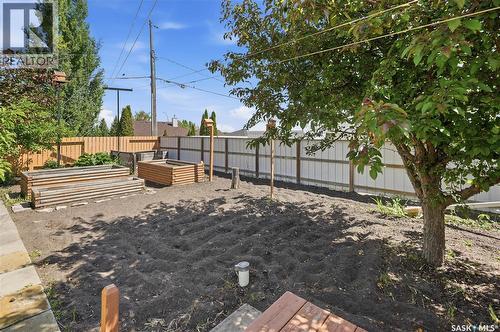 710 3Rd Avenue, Pilot Butte, SK 