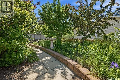 710 3Rd Avenue, Pilot Butte, SK 