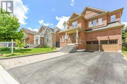 10 DANFIELD COURT Brampton, ON L6Y 2X9