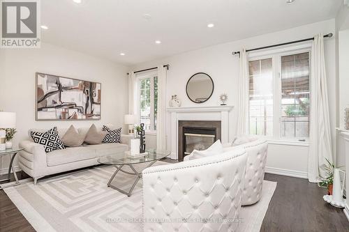 3435 Artesian Drive, Mississauga, ON 