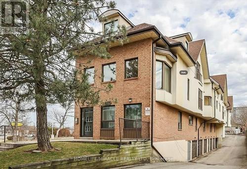 201 - 4872 VALLEY WAY  Niagara Falls, ON L2E 1W3