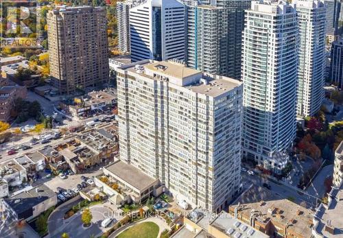 2215 - 30 GREENFIELD AVENUE  Toronto, ON M2N 6N3