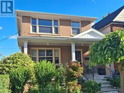 5 PENDRITH STREET  Toronto, ON M6G 1R6