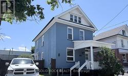 5 Bedrooms, Covered Porch - 
