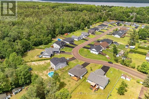 1038 Beatty Crescent, Deep River, ON 