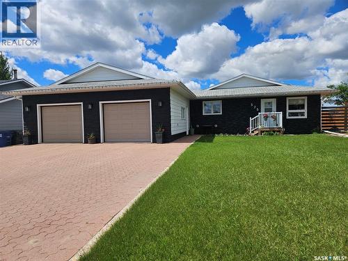 575 9th STREET W  Shaunavon, SK S0N 2M0