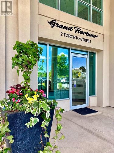 411 - 2 TORONTO STREET  Barrie, ON L4N 9R2