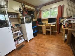 Primary Bedroom - 