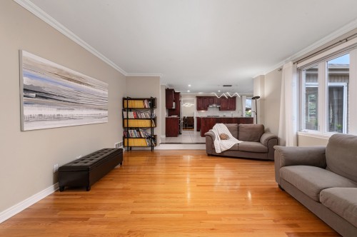 Salle familiale - 5 Rue Brien, Kirkland, QC - Indoor Photo Showing Living Room