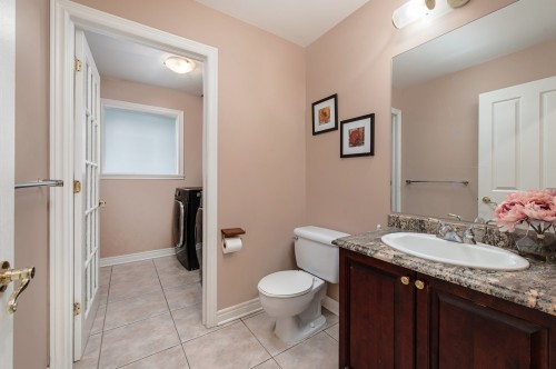 Salle d'eau - 5 Rue Brien, Kirkland, QC - Indoor Photo Showing Bathroom