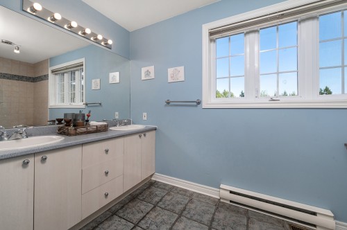 Salle de bains - 5 Rue Brien, Kirkland, QC - Indoor Photo Showing Bathroom