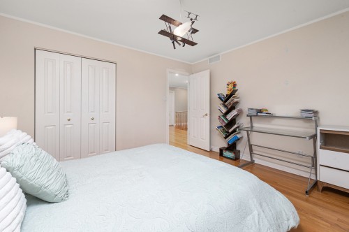 Chambre à coucher - 5 Rue Brien, Kirkland, QC - Indoor Photo Showing Bedroom