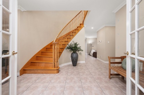 Hall d'entrée/Vestibule - 5 Rue Brien, Kirkland, QC - Indoor Photo Showing Other Room