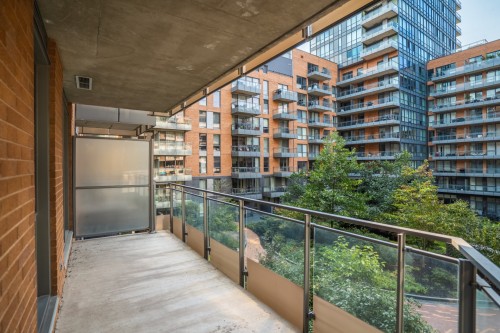 Balcon - 303-1025 Rue De La Commune E., Montréal (Ville-Marie), QC 