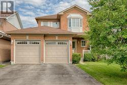 813 STONEHAVEN AVENUE Newmarket, ON L3X 2K3