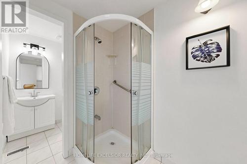 Primary Room Ensuite - 8 Dunmail Drive, Toronto, ON 