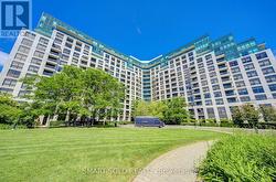 410 - 18 HARDING BOULEVARD Richmond Hill, ON L4C 0T3