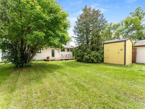 366 Kent Rd, Winnipeg, MB 