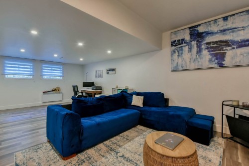 Salle familiale - 433 100E Avenue, Laval (Chomedey), QC - Indoor Photo Showing Basement