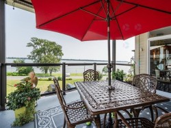 305-331 Av. de Venise O. Venise-En-Québec, QC J0J 2K0