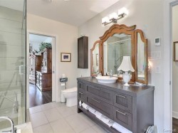 Salle de bains attenante à la CCP - 