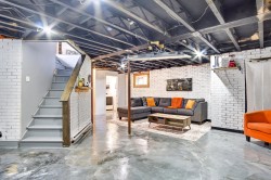 Family Room - 