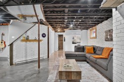 Family Room - 
