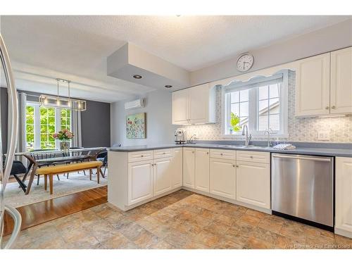 137 Manresa Dr, Fredericton, NB 