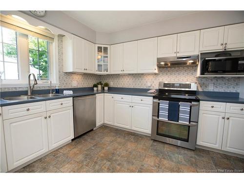 137 Manresa Dr, Fredericton, NB 