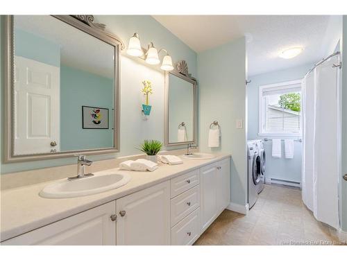 137 Manresa Dr, Fredericton, NB 