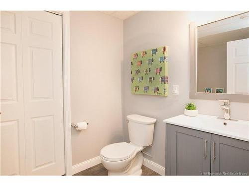 137 Manresa Dr, Fredericton, NB 
