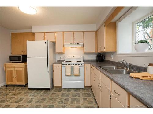 137 Manresa Dr, Fredericton, NB 