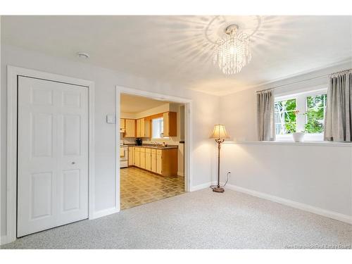 137 Manresa Dr, Fredericton, NB 