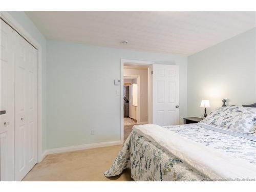 137 Manresa Dr, Fredericton, NB 