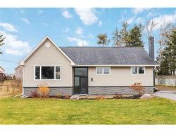 364 Gorge RD Moncton, NB E1G 3H8