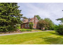 20 Charles ST  Sackville, NB E4L 3S3