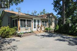 15 OAKWOOD DRIVE Kawartha Lakes (Verulam), ON K0M 1N0
