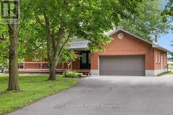 321 STANLEY CRESCENT  Russell, ON K4R 1E5