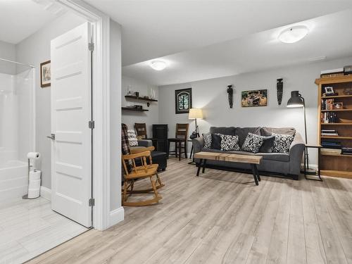 146 Maple Grove Avenue, Timberlea, NS - Indoor Photo Showing Living Room