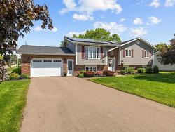 102 Crozier Drive  Summerside, PE C1N 5S1