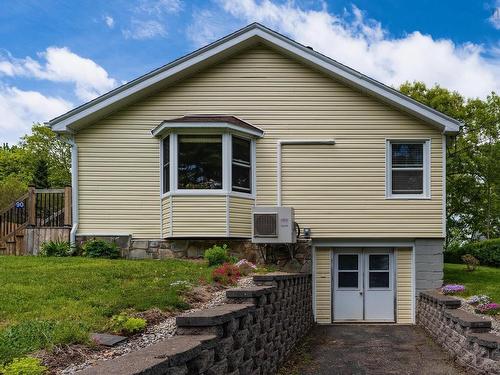 90 Crescent Street, Bridgewater, NS 