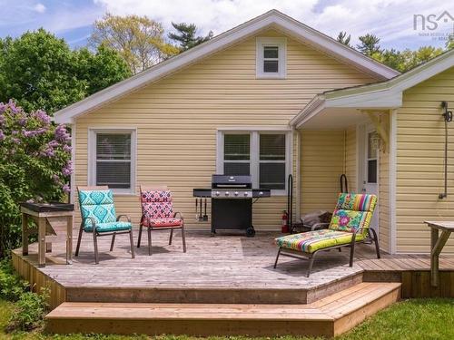 90 Crescent Street, Bridgewater, NS 