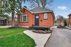 229 PARK STREET  Kingston (Central City East), ON K7L 1K4