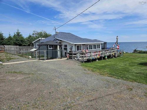 402 Smith Point Road, Fox Harbour, NS 